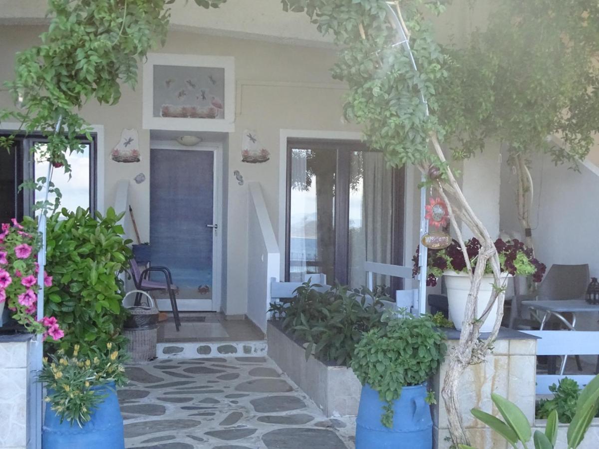 Hostal Blue Dreams Almiropótamos Exterior foto
